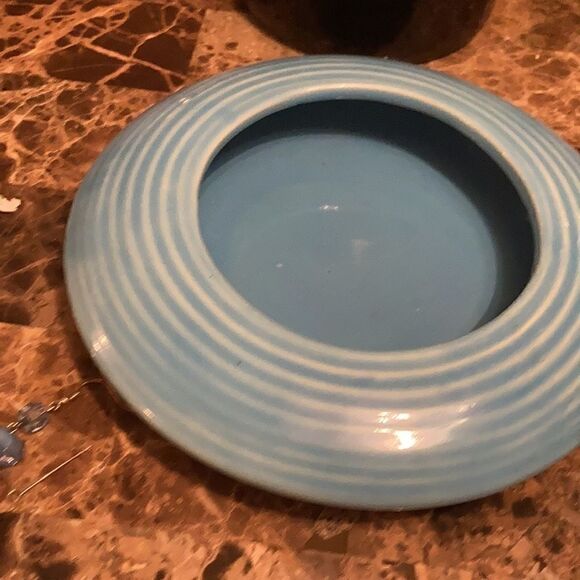 Jonathan Adler Happy Chic round blue retro decor - Picture 3 of 16